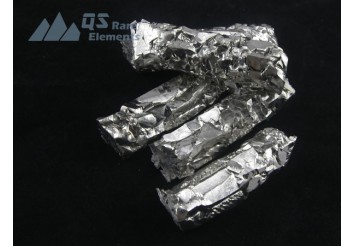 Zirkonium- und Hafnium-Kristallstäbe